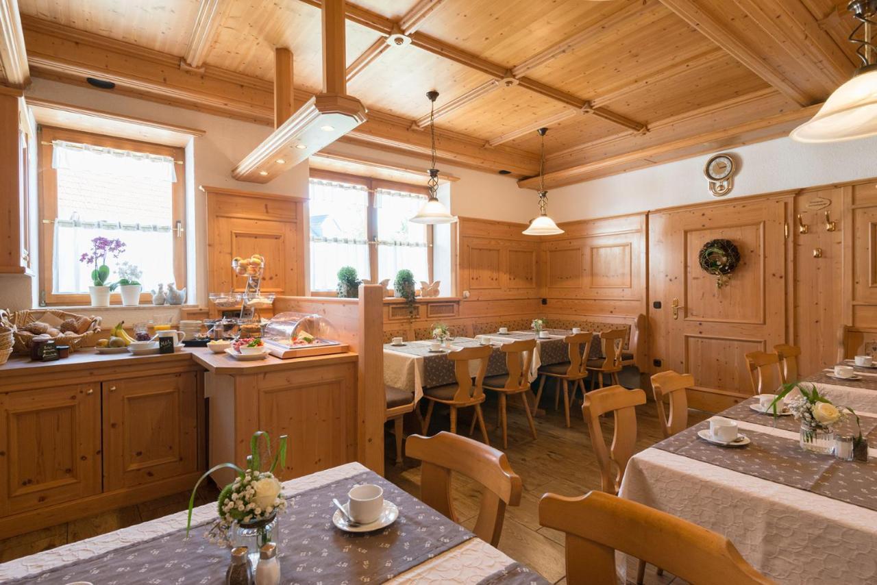 Gasthof-Pension Brauner Hirsch In Alfeld - Mittelfranken Luaran gambar