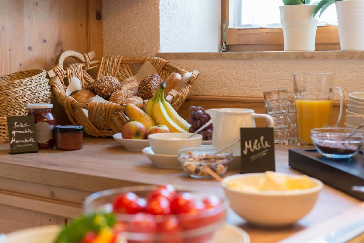 Gasthof-Pension Brauner Hirsch In Alfeld - Mittelfranken Luaran gambar